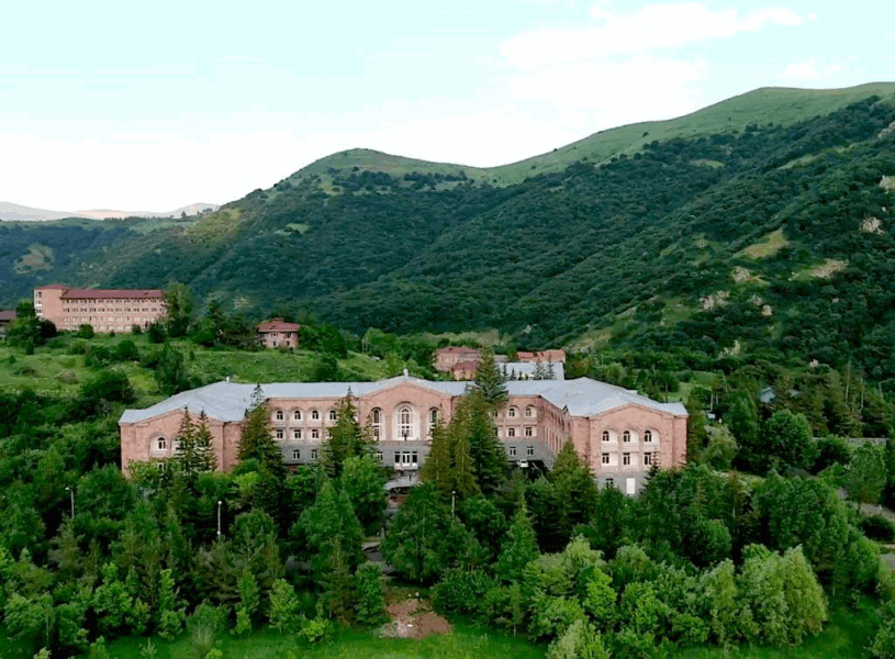 - HOTELS IN REGIONS JERMUK ``MOSCOW`` HEALTH RESORT